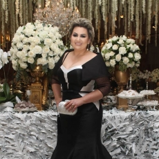 bordados, fendas e muito glamour no casamento de Nadia e  Maikon