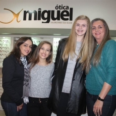 Debutantes 2016 no coquetel da Ótica Miguel