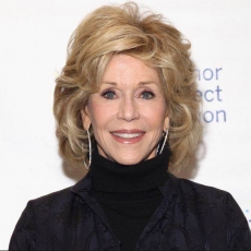 Os segredos de Jane Fonda para chegar aos 80 bem e saudável