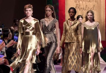 Schiaparelli, Dior e Chanel se destacam na Semana de Alta-Costura