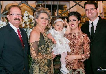 Família reunida, lançamento do livro Mercado de Luxo, escola de dança e mais