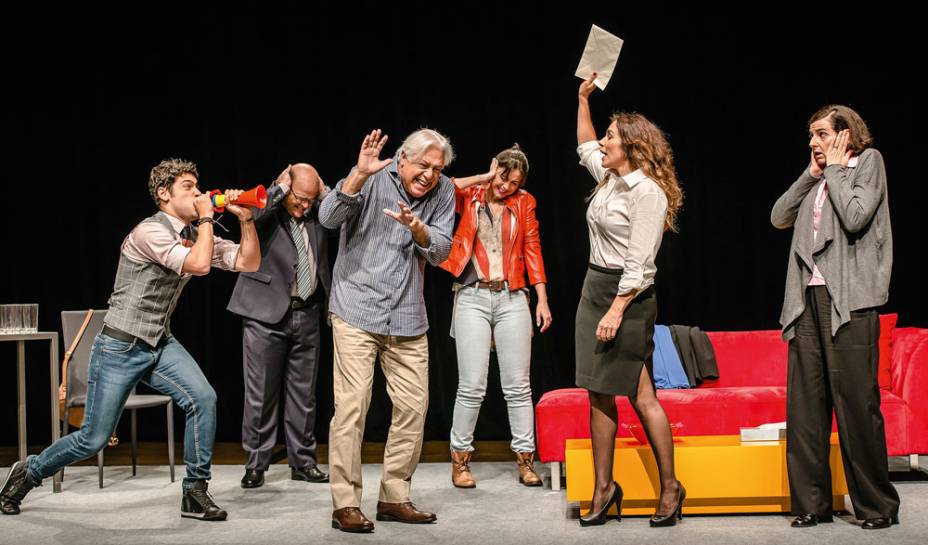 Antônio Fagundes traz a comédia na peça Baixa Terapia, no Teatro Elias Angeloni