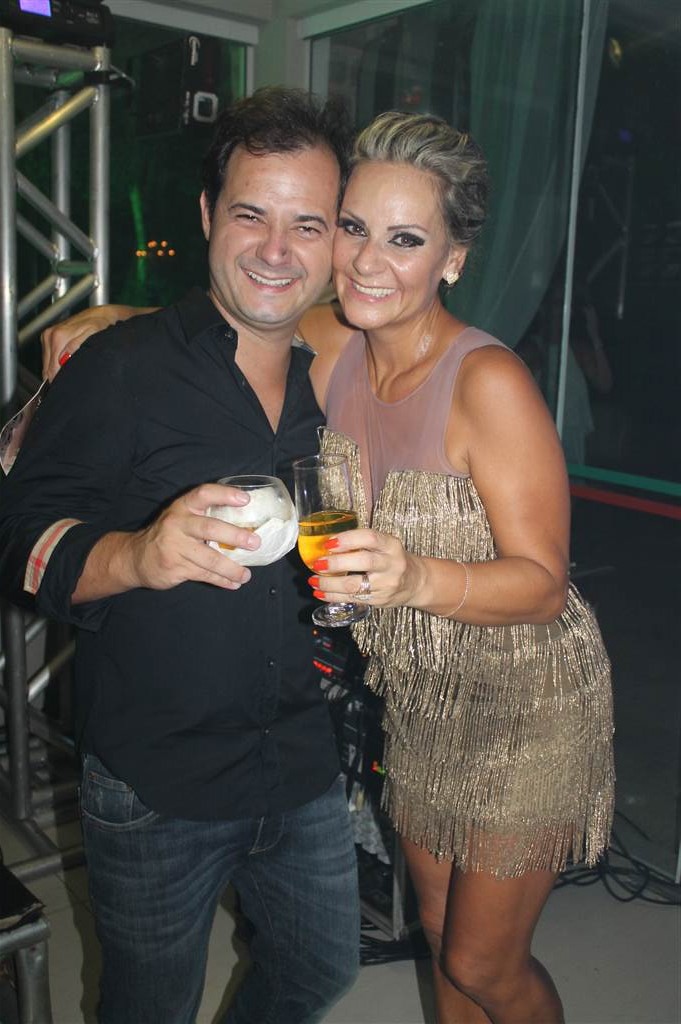 Muita alegria e glamour na festa que agitou Criciúma