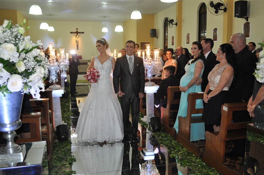 Noivos trocaram alianças na Igreja São Judas Tadeu