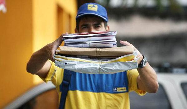 Entre as atividades com menor expectativa de contratação estão repórteres de jornal impresso e comissários de bordo