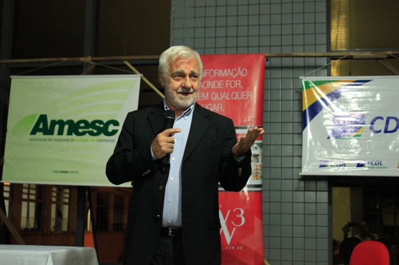 Palestra de orientação sobre educação financeira