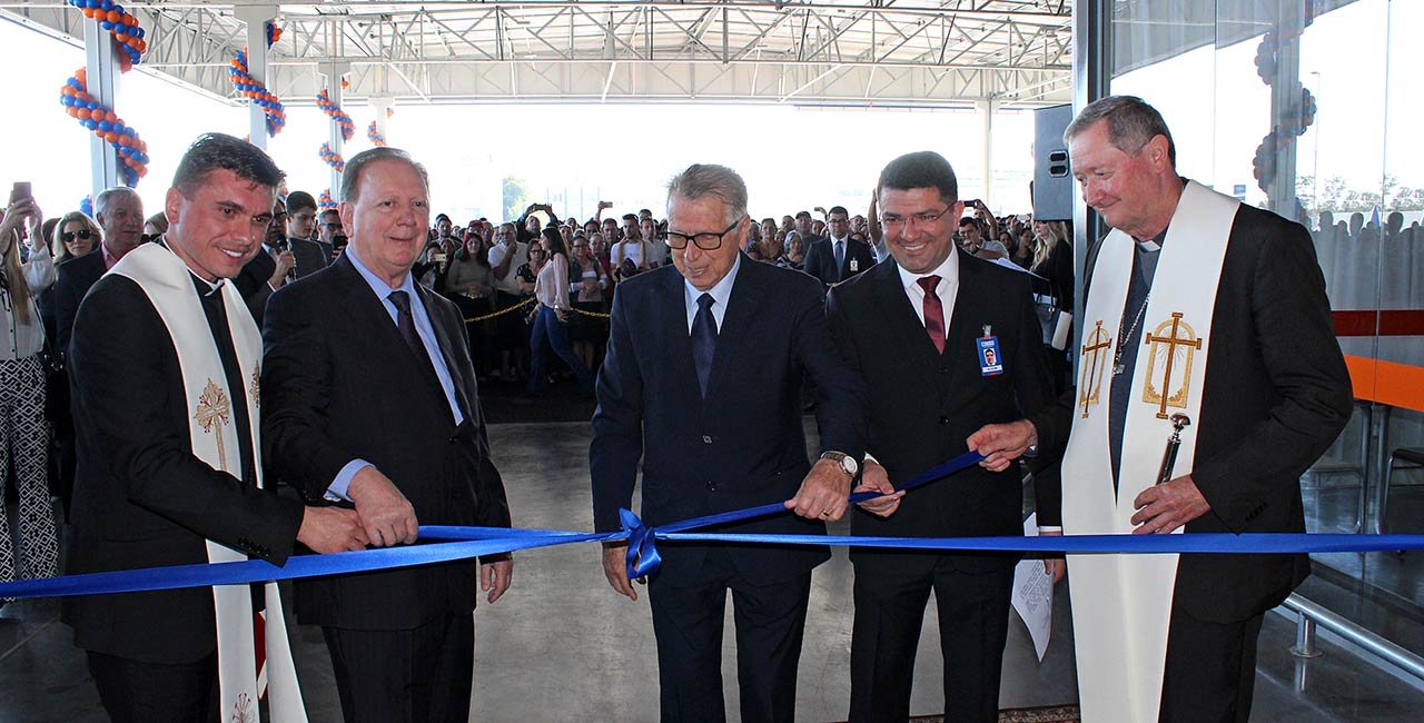 Novo gigante de varejo e atacado promete preços baixos e a melhor experiência em compras 