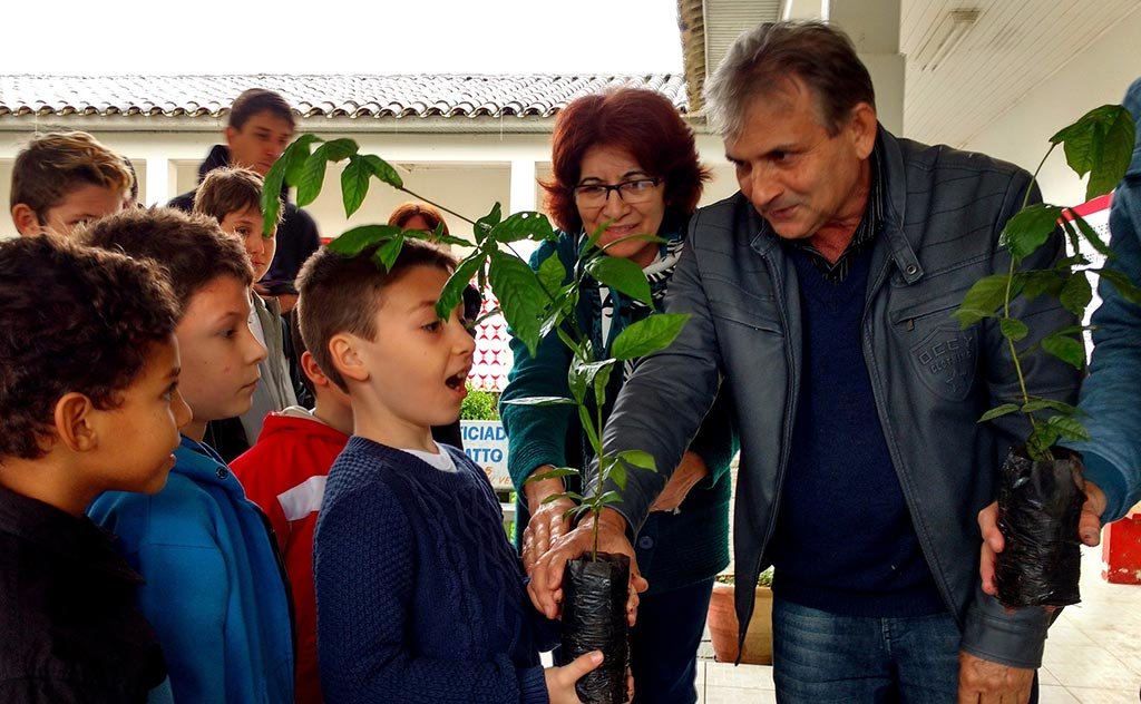 Ações alusivas à Semana do Meio Ambiente, aconteceram em duas escolas