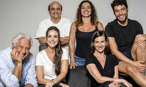 Peça Baixa Terapia estará no Teatro Elias Angeloni dia 26 de abril.