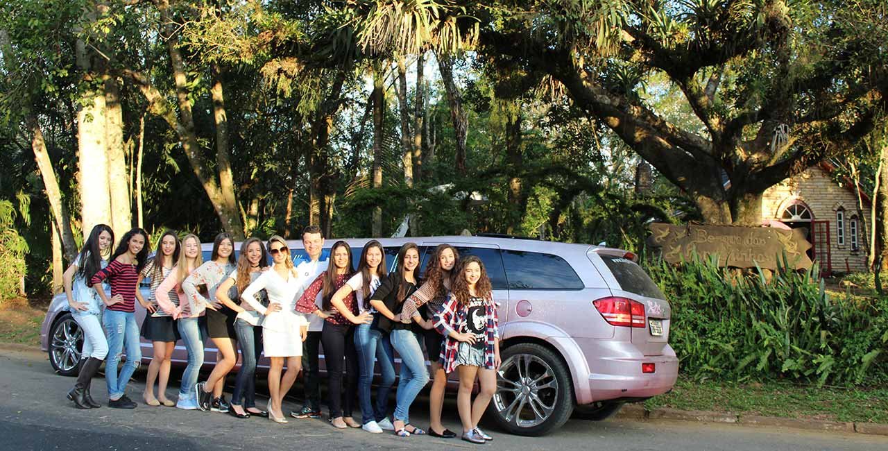 Patronesse prepara encontro especial com afilhadas no Bistrô do Bosque