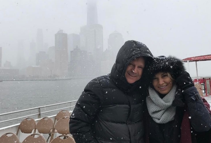 Presenteados com muita neve, aproveitam o friozinho na Big Apple