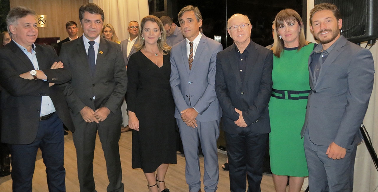 Gilson Pinheiro, Everaldo Ferreira e Mauri Nascimento inauguram empreendimento