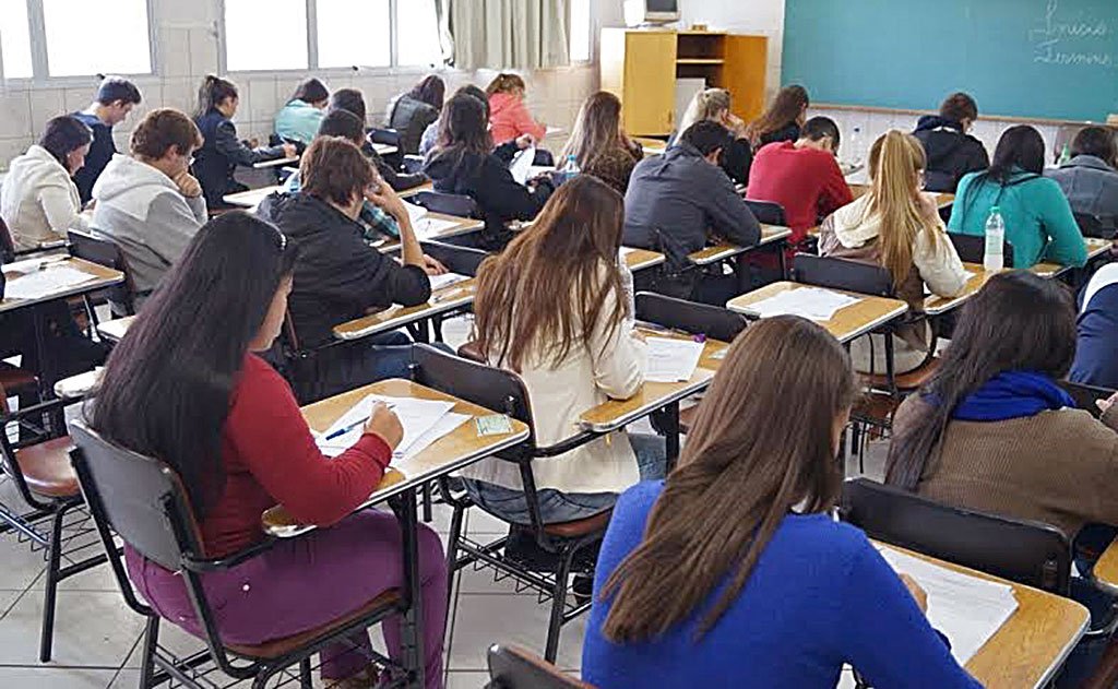 Confira informações de cursos disponíveis e por onde se inscrever