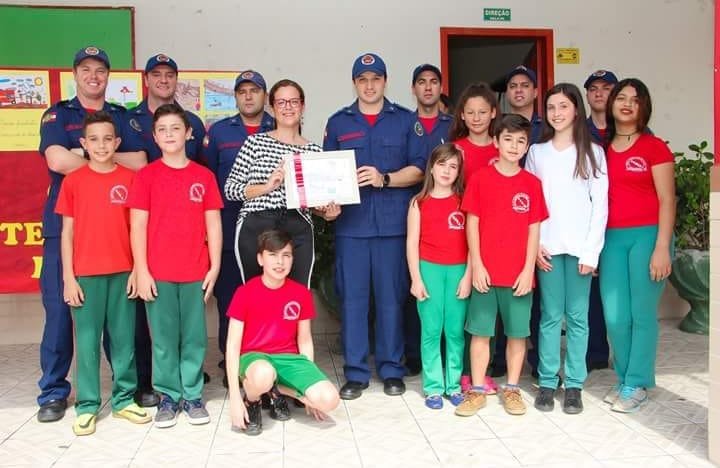 Escola de educação básica  92 anos do CBM de Santa Catarina