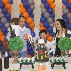 Michelle Scarsanella festeja com o filho Paulo Roberto