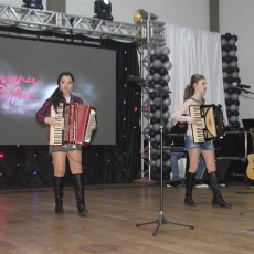 Meninas da Sanfona fazem pre-lançamento do CD em Turvo