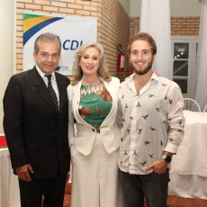 Jantar CDL Araranguá reúne lojistas para confraternização