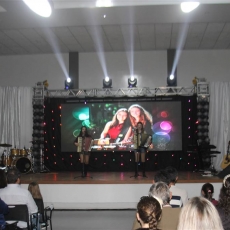 Meninas da Sanfona fazem pre-lançamento do CD em Turvo