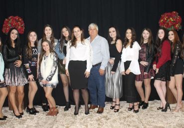 Sombrio Tênis Clube apresenta suas Debutantes de 2017 
