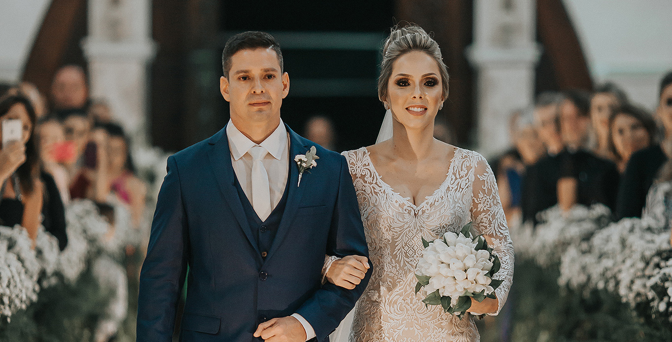 Casamento dos sonhos é envolto de felicidade, paixão e muito glamour