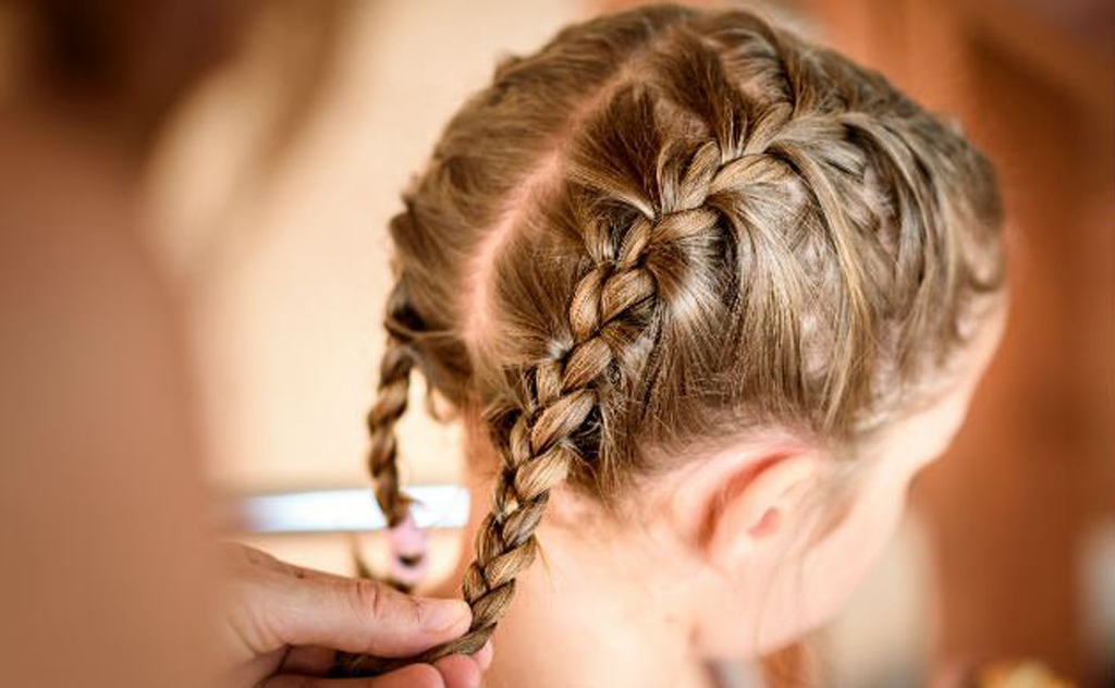 PENTEADO INFANTIL PARA CABELOS CACHEADOS - PENTEADO LATERAL 