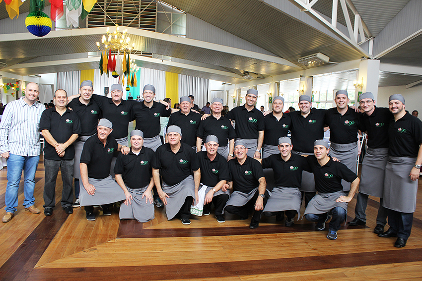 O evento reuniu cerca de 800 pessoas em torno da boa culinária