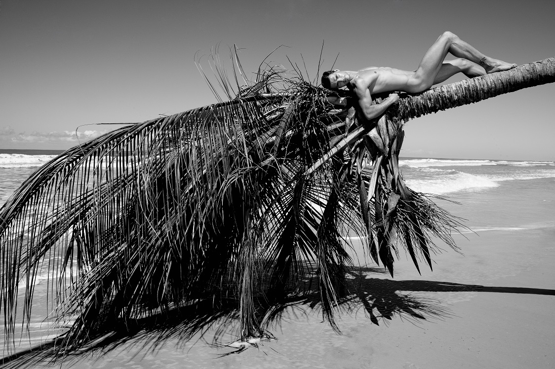 Exposição my #F_ingers estreia na galeria Helena Neckel