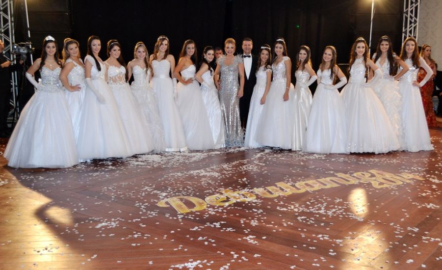 Edição 2016 do Baile de Debutantes do Grêmio Fronteira já tem sua Patronesse e data marcada