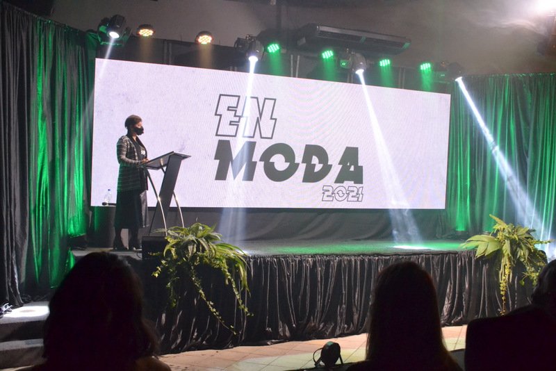 Estudantes da 7ª fase do curso de Design de Moda apresentaram coleções próprias